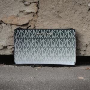 Michael Kors Handbag Jet Set Travel Zip Wallet Ombré Navy Mk Handbag